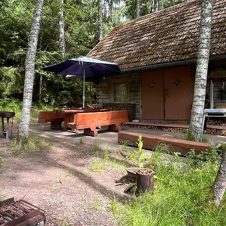 Jaervenukka Puhkemaja *