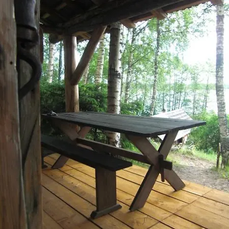 Jaervenukka Puhkemaja Ahijarve