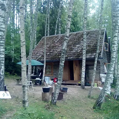 펜션 Jaervenukka Puhkemaja *